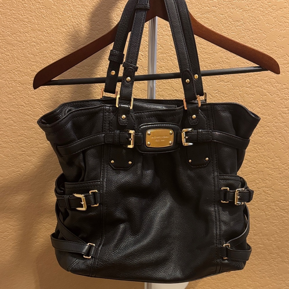Michael Kors Leather Handbag Black